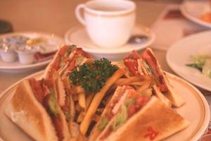 美味しい料理が自慢のホストクラブ