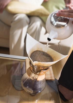 未経験でも安心のホストクラブなら