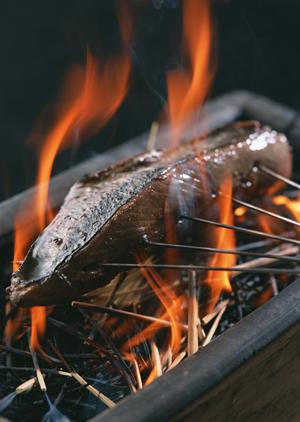 お洒落な内装でイケメンホストと楽しもう